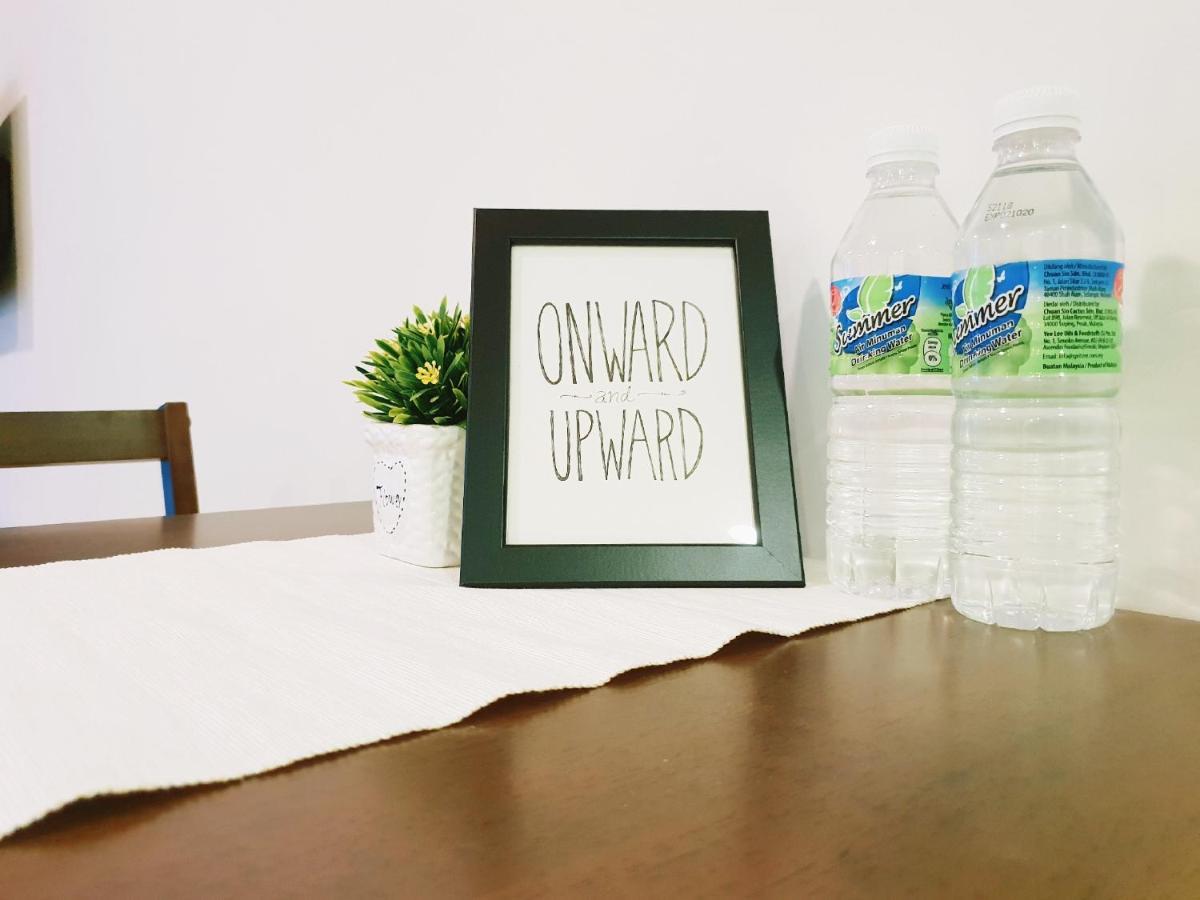 Bed and Breakfast Simple No.6 // Trefoil Setia Alam Shah Alam Esterno foto